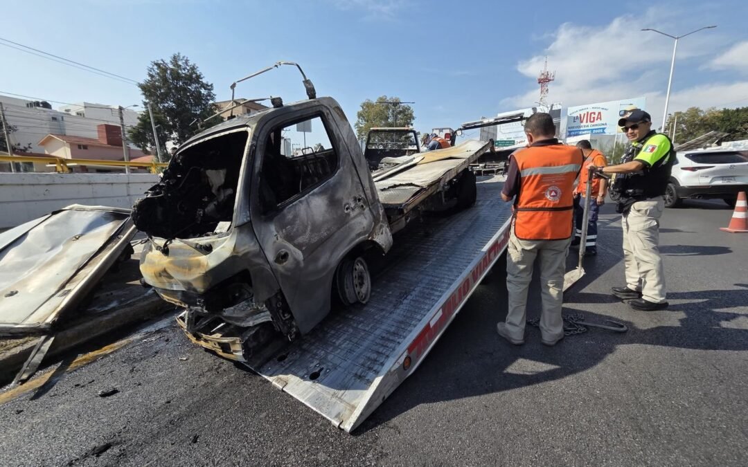 Policía Vial y Protección Civil Municipal atienden accidente en Salvador Nava