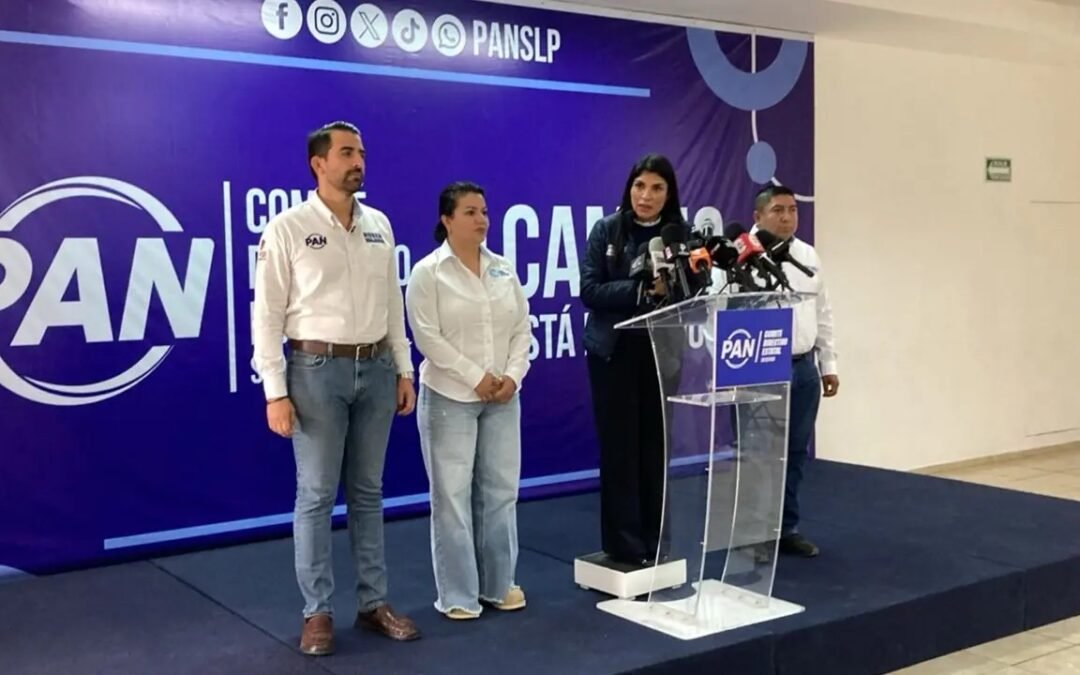 UN PAN DORMIDO FRENTE AL PODER